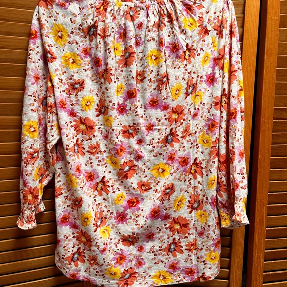 Pretty top - Picture 9 of 9